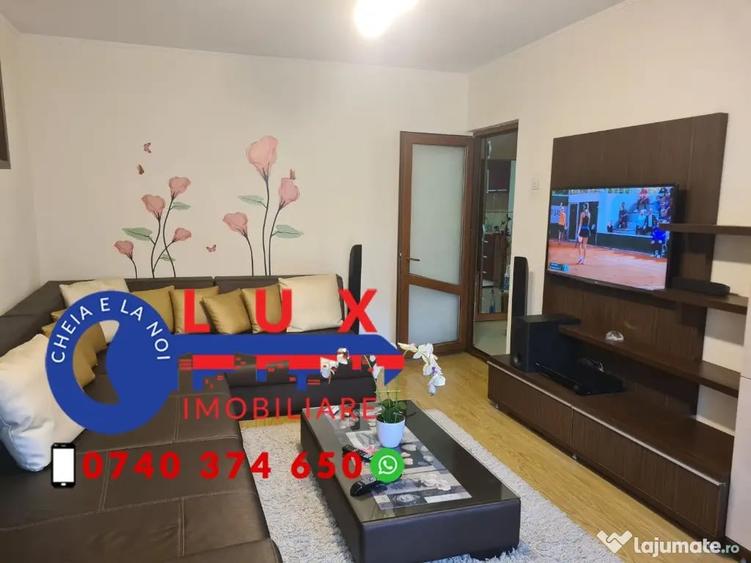 Apartament cu 3 camere decomandat în C5