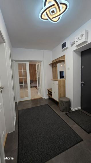 Apartament cu 2 camere decomandat, mobilat în Centrul Civic