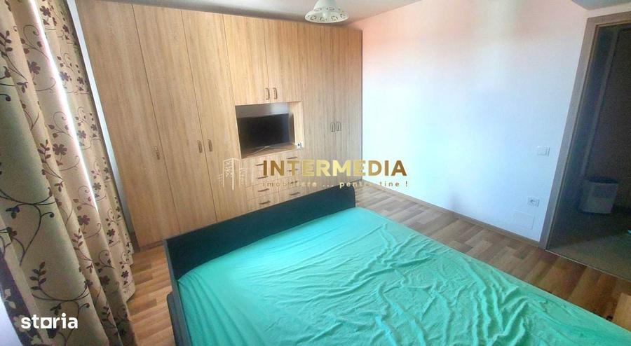 Apartament cu 3 camere decomandat în Tolstoi