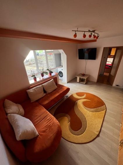 Apartament cu 2 camere semidecomandat în Nord-Est