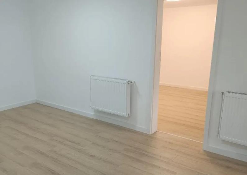 Apartament cu 2 camere nedecomandat în Independenței