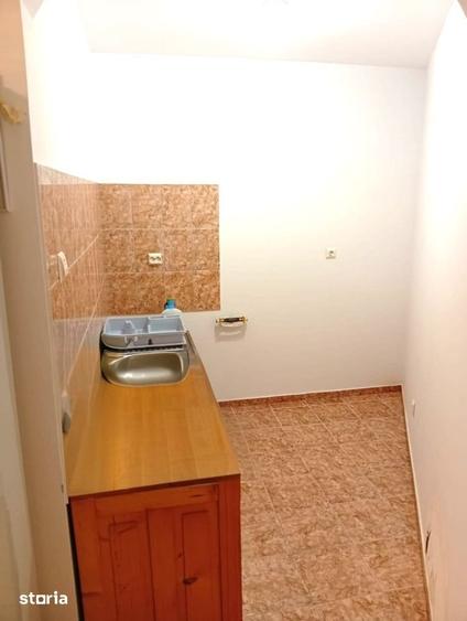 Casă cu 4 camere cu Teren 120 Mp în Central