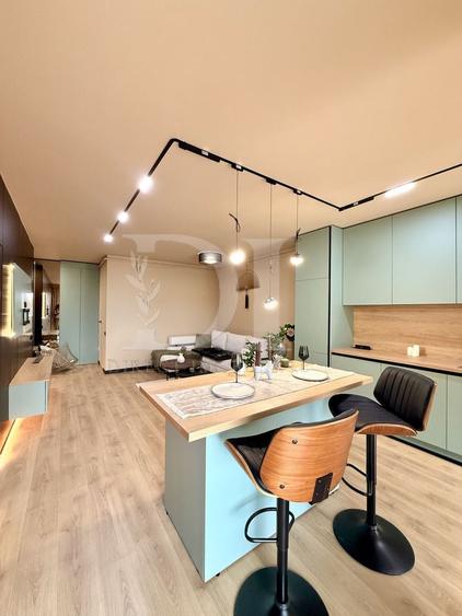 Apartament cu 2 camere semidecomandat, mobilat în Florești