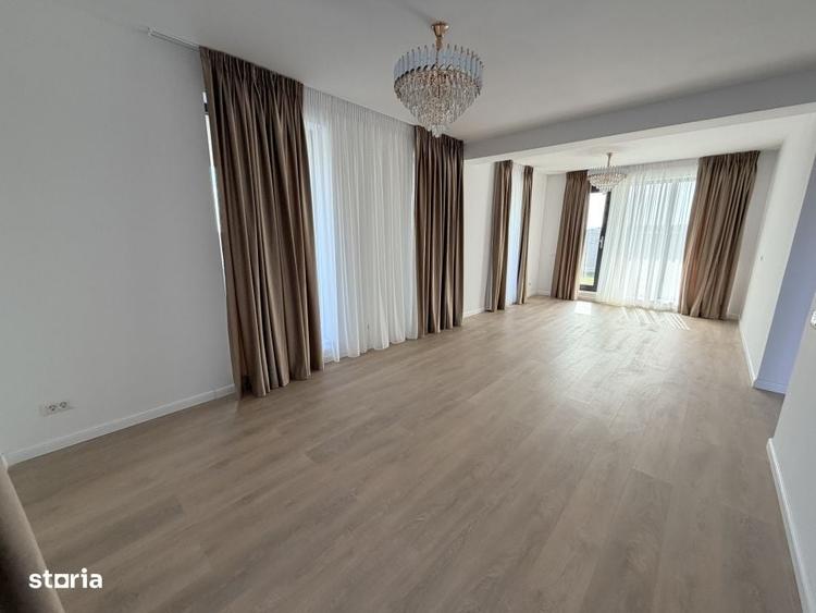 Casă cu 4 camere cu Teren 400 Mp în Domnești