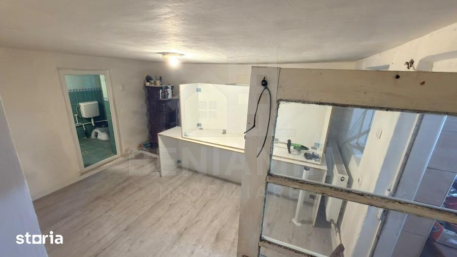 Casă cu 3 camere cu Teren 625 Mp în Bariera Vâlcii