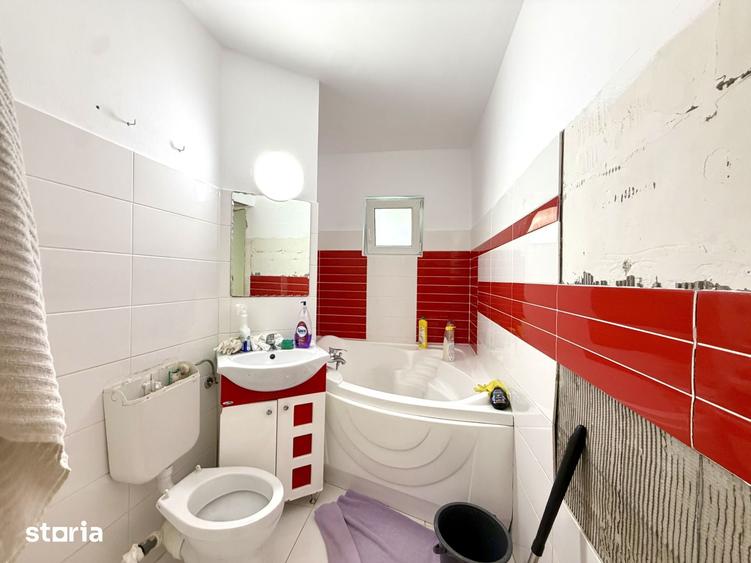 Apartament spatios si renovat, 3 camere, 70 mp utili, parter - Zona Ar - 9