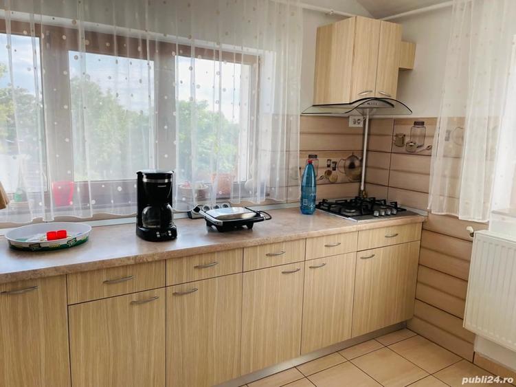 Casă cu 6 camere cu Teren 480 Mp în Școlilor