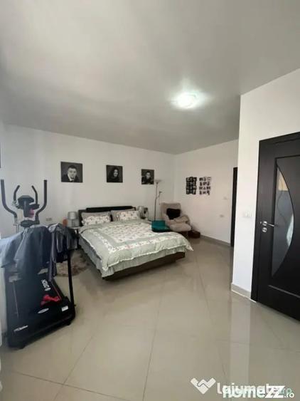 Casă cu 4 camere cu Teren 400 Mp în Central