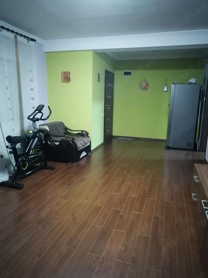 Apartament cu 3 camere decomandat în Popești-Leordeni