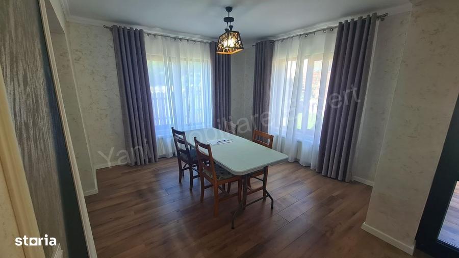 Casă cu 4 camere în Curtea de Argeș