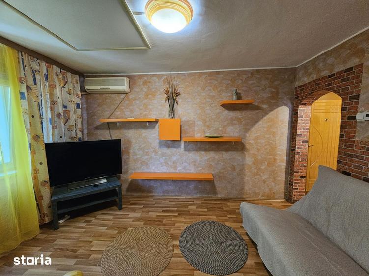 Apartament de vanzare 2 camere Tomis Nord etaj 3/4 - 3