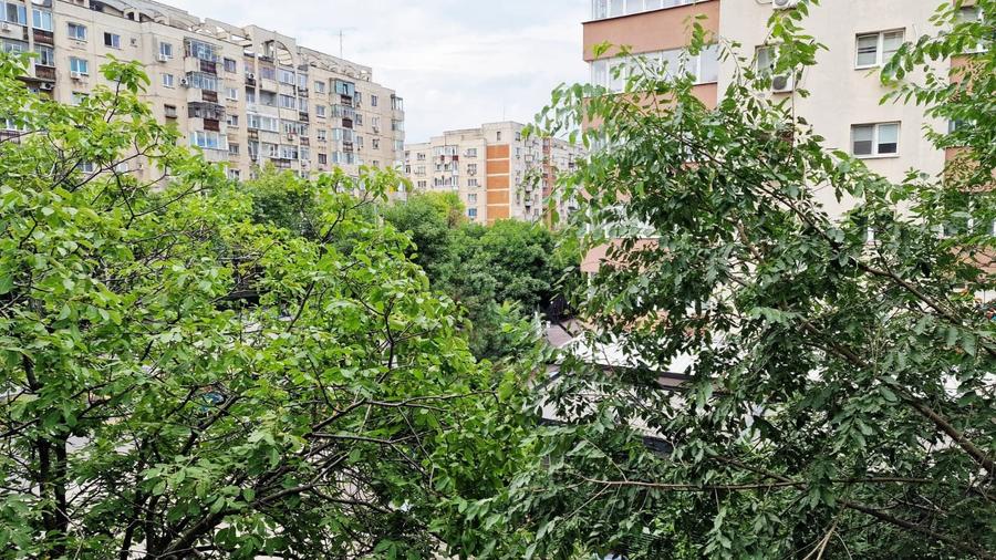 Apartament 3 camere Tineretului-Sincai, etaj 2, decomandat, 2 bai, liber - 18