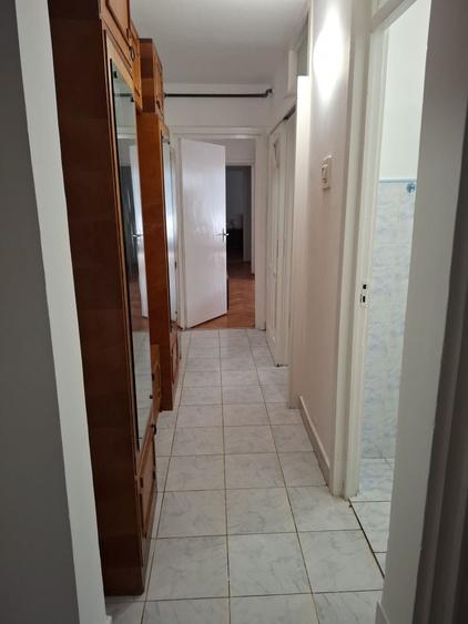 Apartament cu 3 camere în Boul Roșu