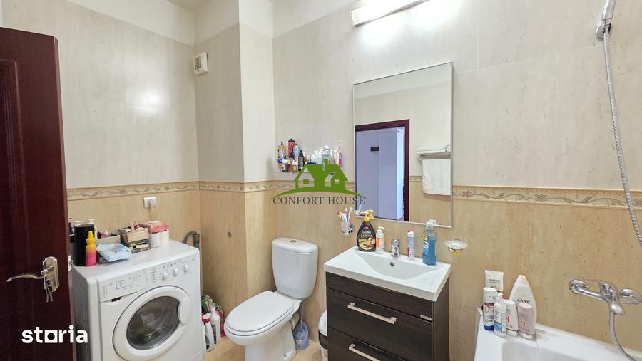 Apartament cu 3 camere decomandat în Republicii