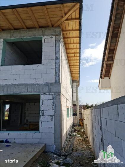 Casă cu 6 camere cu Teren 450 Mp în Valu lui Traian