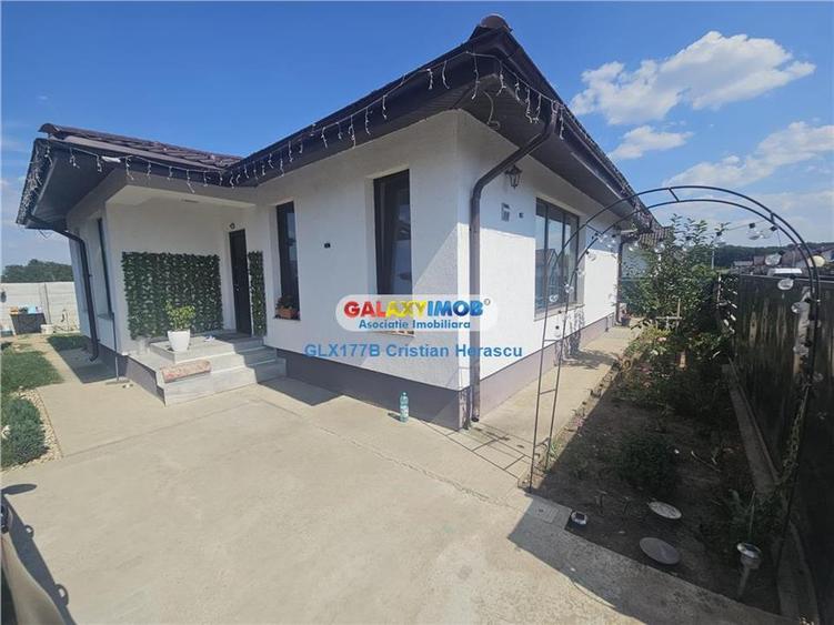 Casă cu 4 camere cu Teren 400 Mp în Crevedia