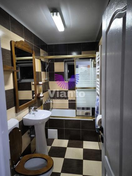 Apartament cu 3 camere semidecomandat, mobilat în Vasile Aaron