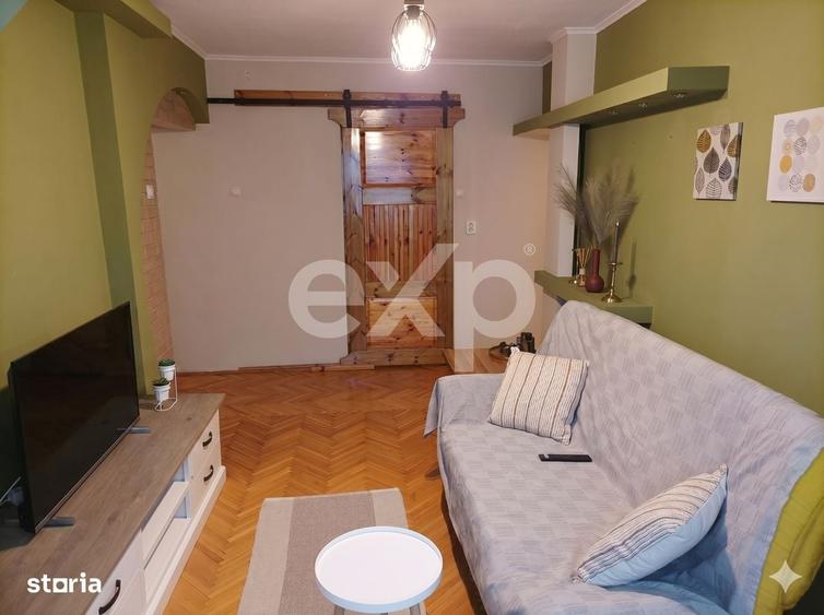 Apartament cu 4 camere decomandat în Florești