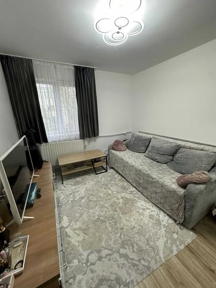 Apartament cu 2 camere semidecomandat în Tomis Nord