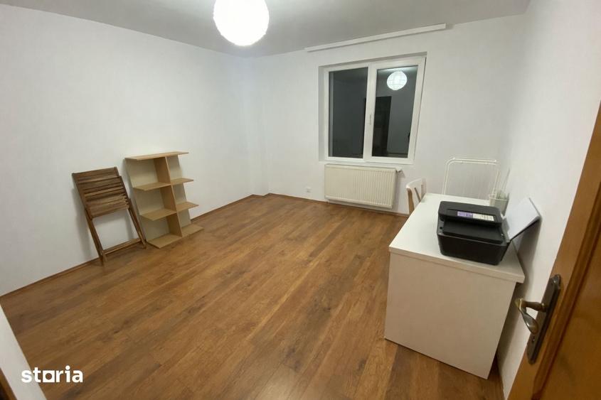 Apartament cu 3 camere decomandat în Moșnița Nouă