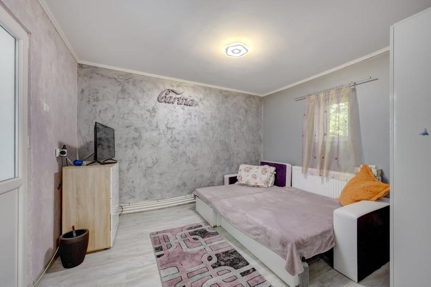 Casă individuală cu 3 camere cu Teren 2200 Mp în Răcari