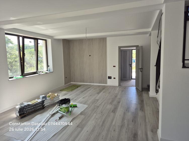 Casă cu 4 camere în Hudum