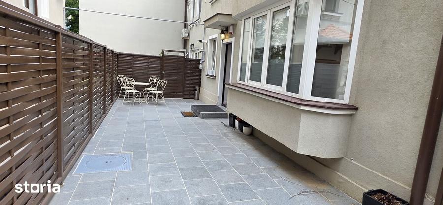Casă cu 6 camere cu Teren 50 Mp în Dorobanți