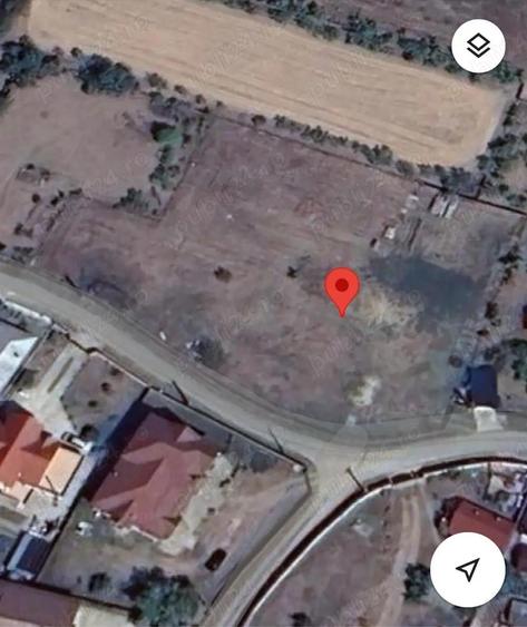 Teren de 3500 mp, în Poiana Lacului