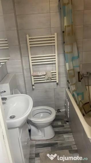 Apartament cu 2 camere semidecomandat în Central