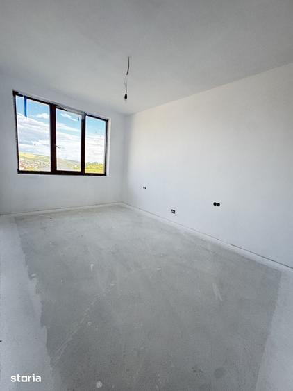 Casă cu 4 camere cu Teren 480 Mp în Chinteni