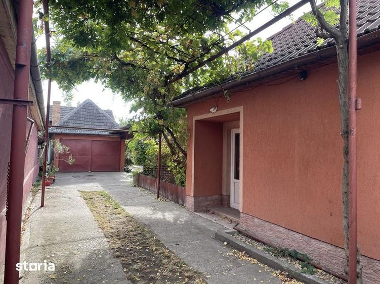 Casă cu 4 camere cu Teren 83 Mp în Central