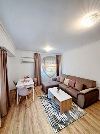 Apartament cu 3 camere decomandat în Universitate