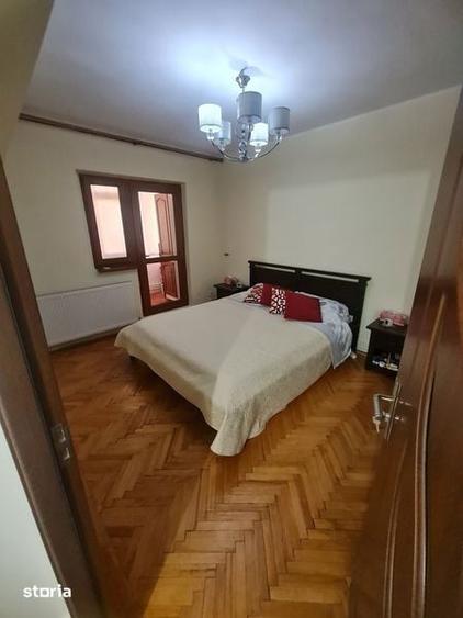 Apartament cu 4 camere decomandat în Țiglina 1