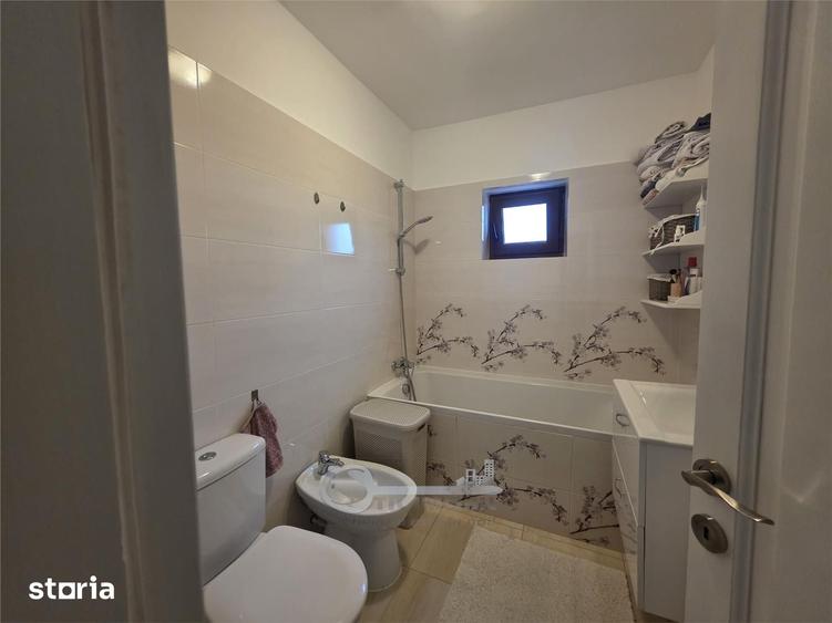 Apartament cu 3 camere în Valea Lupului