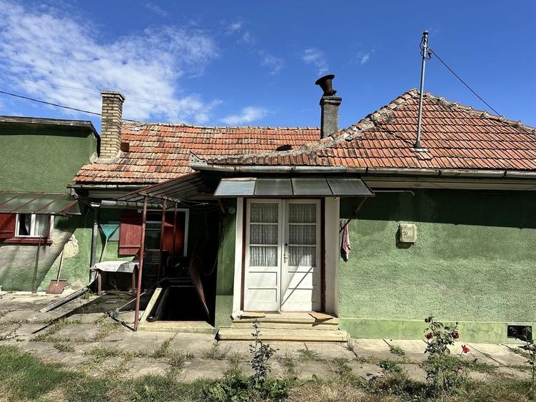 Casă cu 3 camere în Cristian