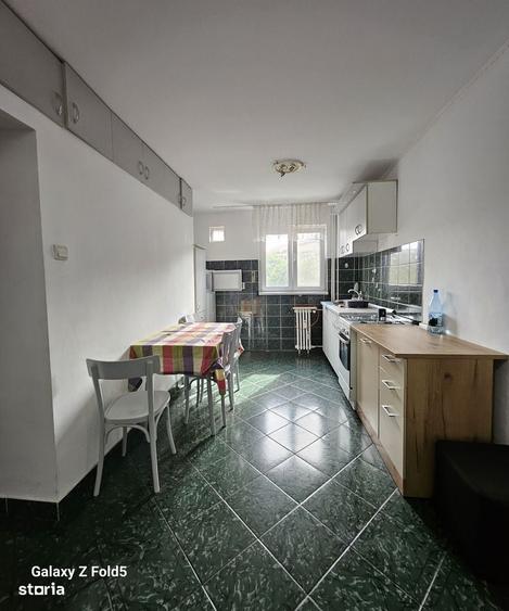 Apartament cu 2 camere decomandat în Rogerius