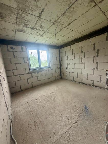 Apartament cu 3 camere în Micești