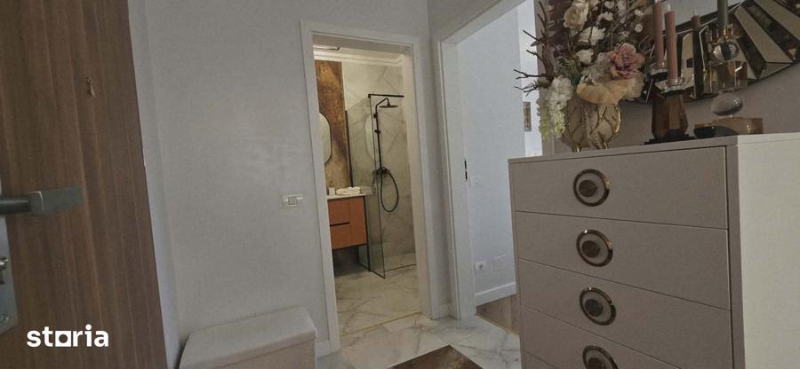 Apartament cu 2 camere decomandat în Lotus