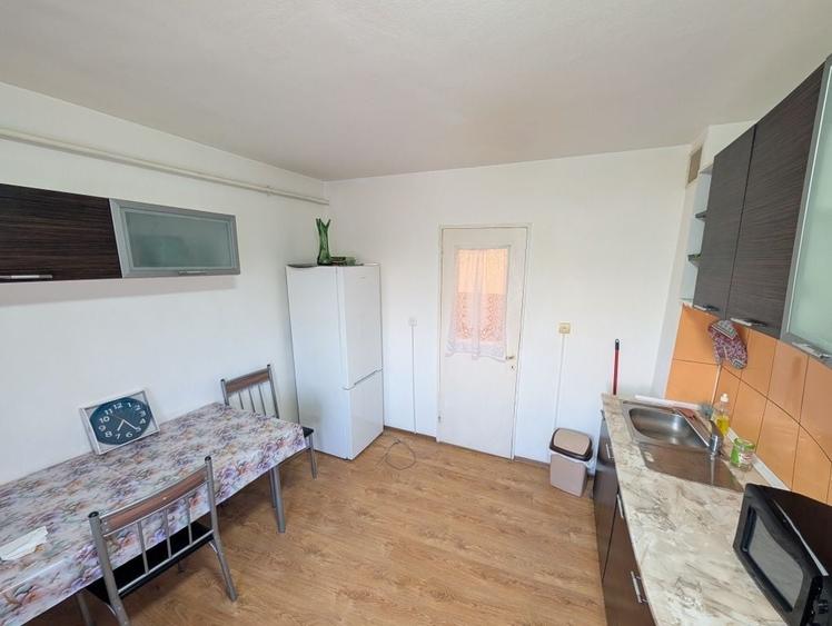 Apartament cu 2 camere semidecomandat în Popoveni