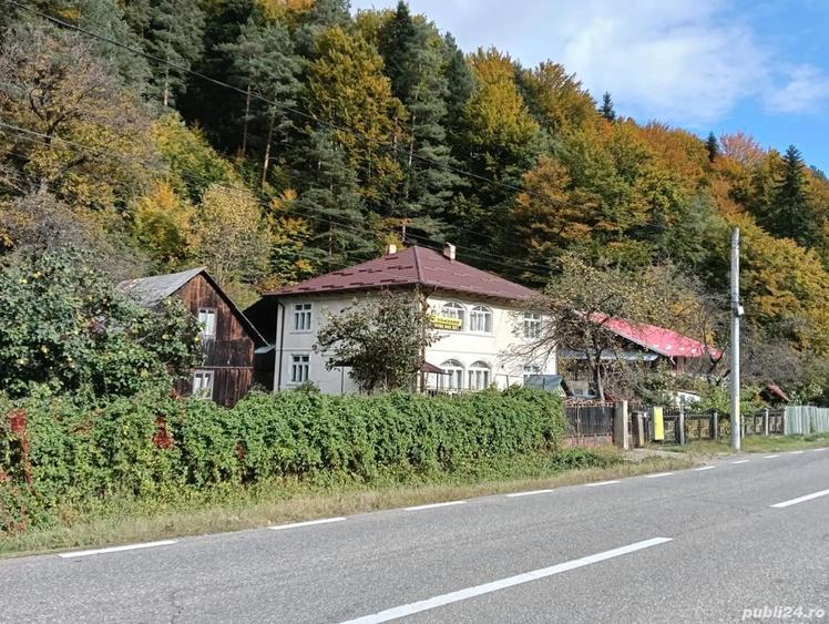 Casă cu 6 camere cu Teren 1100 Mp în Central