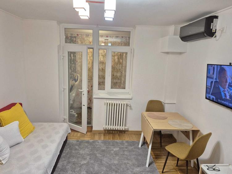 Apartament cu 2 camere semidecomandat în Gara de Nord
