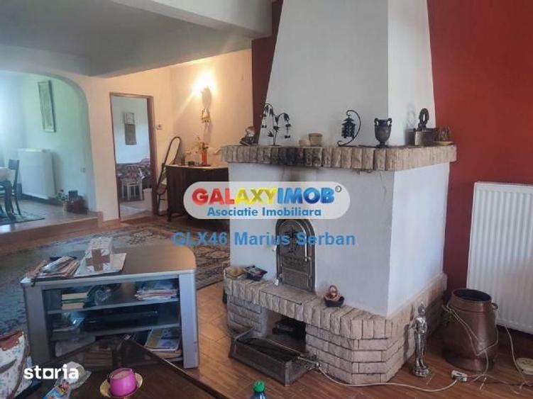 Casă cu 5 camere cu Teren 3657 Mp în Valea
