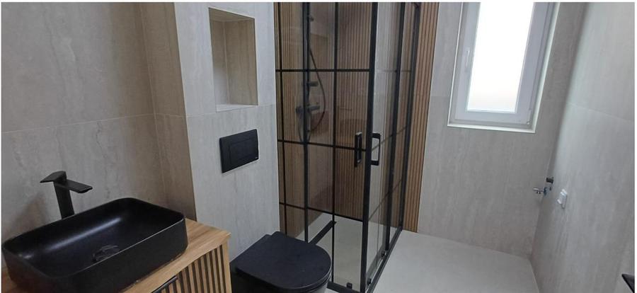 Casă individuală cu 3 camere cu Canalizare în Tărlungeni