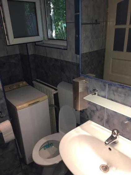Garsonieră decomandată în Vitan