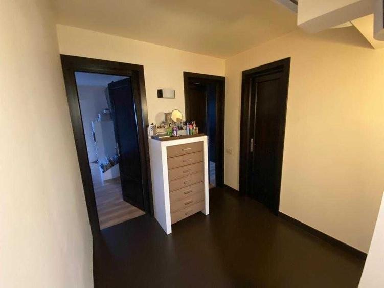 Apartament cu 4 camere decomandat în Gară