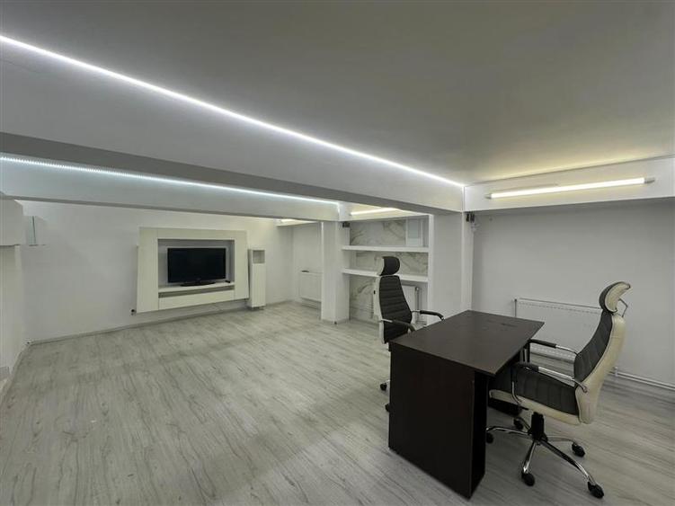 Birou, de 60 mp, în Păcurari