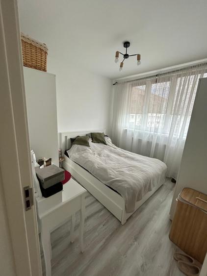 Apartament cu 3 camere semidecomandat în Drumul Taberei