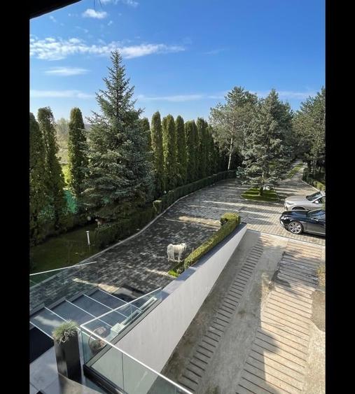 Casă individuală cu 5 camere cu Teren 2950 Mp în Snagov
