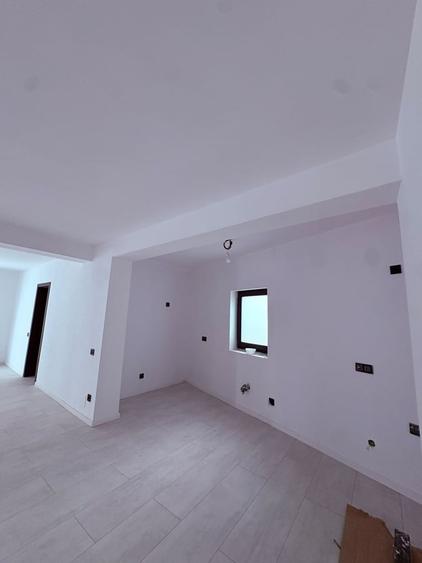Casă cu 4 camere cu Teren 174 Mp în Central
