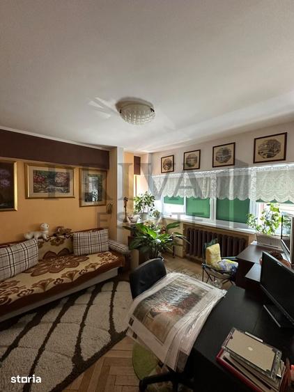 Apartament cu 4 camere decomandat în Telegrafului